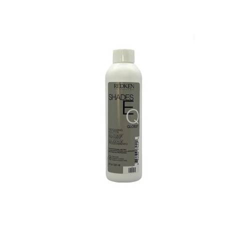 Redken Shades Eq Processing Solution Pequeña 8 Onz  Ref. P0902701